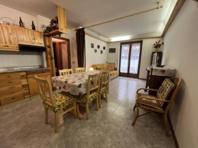 060 Bilocale, Giustino Giustino